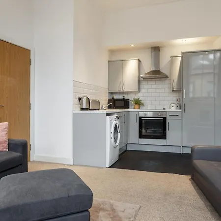 Smart Living - One Beds * Bradford (West Yorkshire)