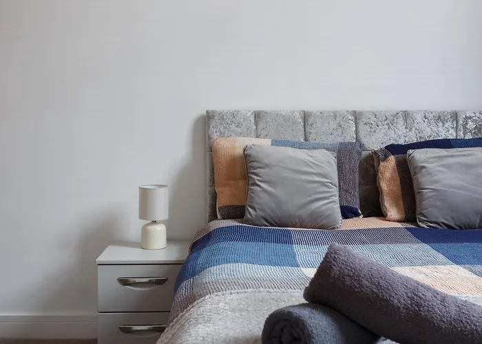 Smart Living - One Beds Bradford (West Yorkshire)