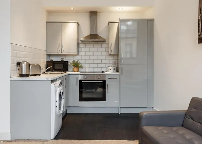 Smart Living - One Beds * Bradford (West Yorkshire)